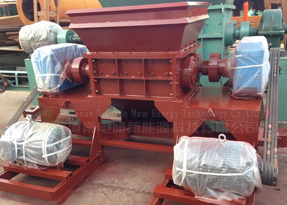 Chiny Podwójny wał Przemysłowa maszyna do rozdrabniania Gumowa niszczarka opon 2,5 tony Pojemność dostawca
